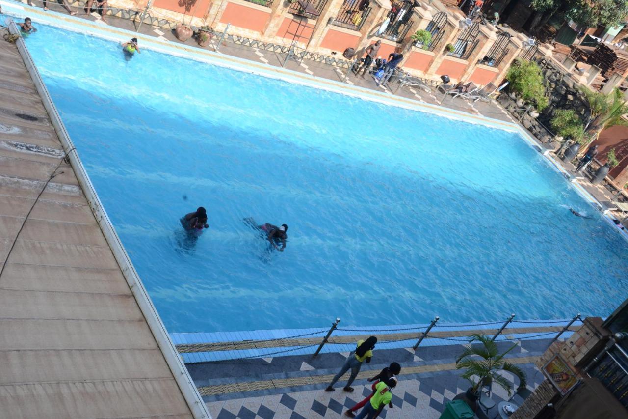 La Grande Hotel Kampala Kültér fotó