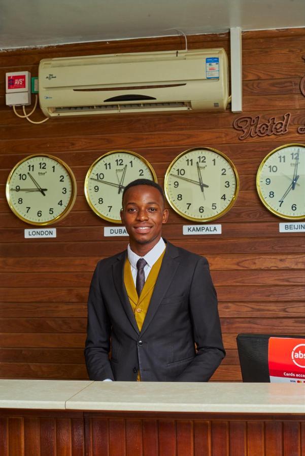 La Grande Hotel Kampala Kültér fotó