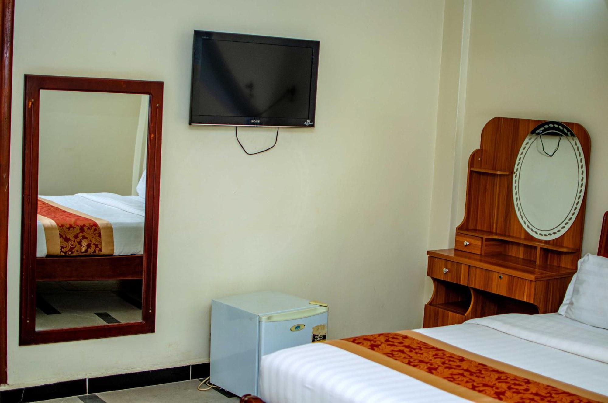 La Grande Hotel Kampala Kültér fotó