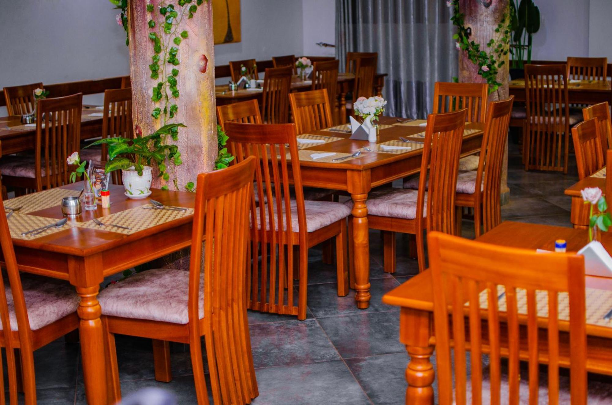 La Grande Hotel Kampala Kültér fotó