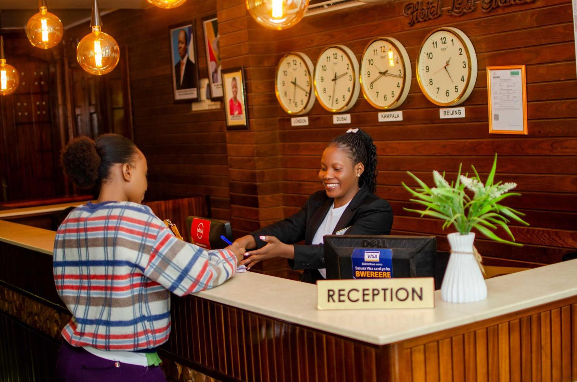 La Grande Hotel Kampala Kültér fotó