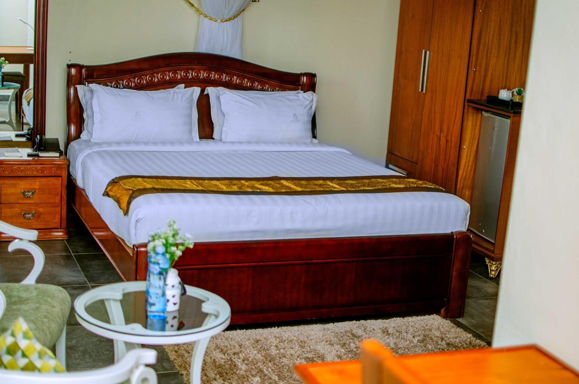 La Grande Hotel Kampala Kültér fotó